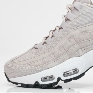 Ladies Nike Air max 95’